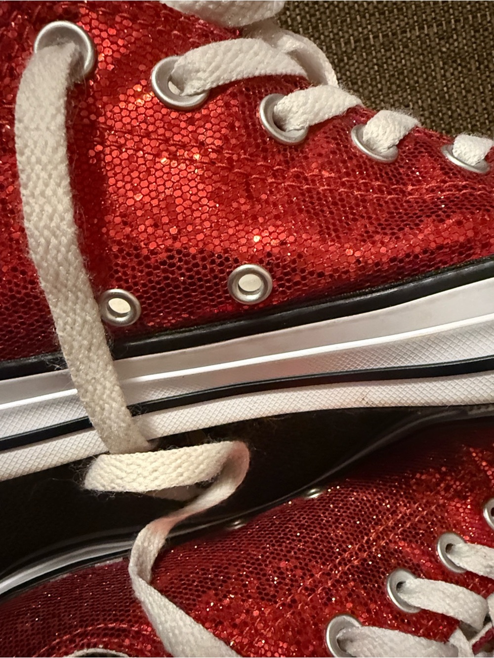 Women’s GLITTER size 10 Red Converse All Star Sneakers with White Accents - Picture 5 of 5